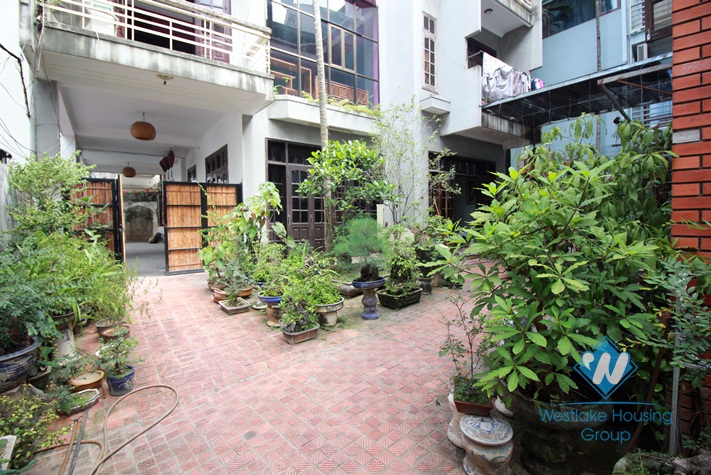 Bright house with courtyard for rent in Nghi Tam Village, Tay Ho, Ha Noi